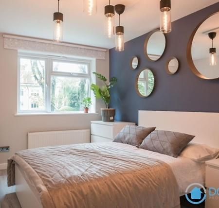 Finchley Contemporary 2 Bed Apartment + Parking هيندون المظهر الخارجي الصورة