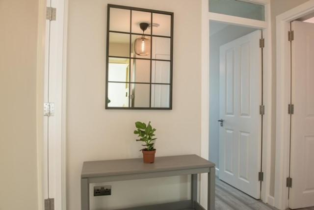 Finchley Contemporary 2 Bed Apartment + Parking هيندون المظهر الخارجي الصورة