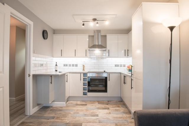 Finchley Contemporary 2 Bed Apartment + Parking هيندون المظهر الخارجي الصورة